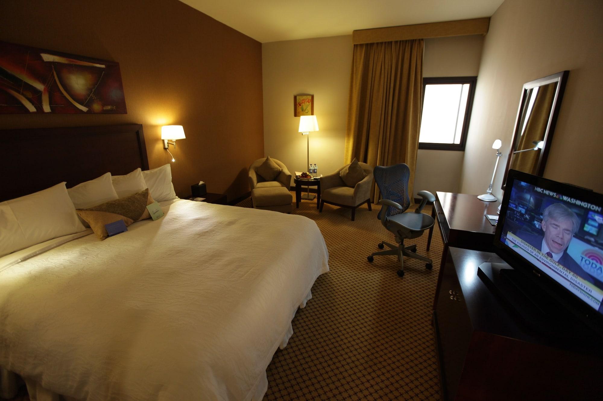 Hilton Garden Inn Riyadh Olaya Buitenkant foto