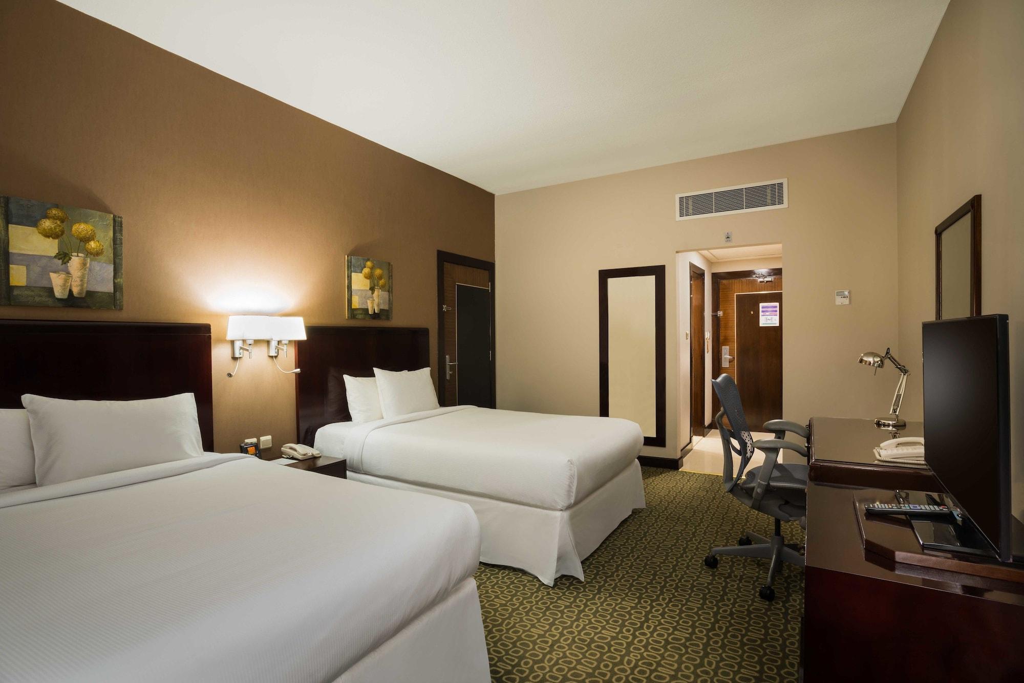 Hilton Garden Inn Riyadh Olaya Buitenkant foto