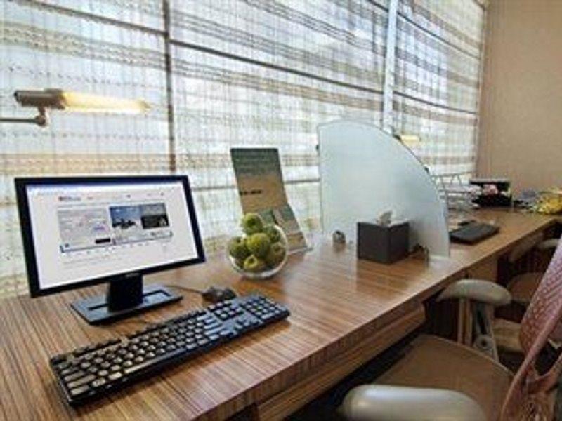 Hilton Garden Inn Riyadh Olaya Buitenkant foto