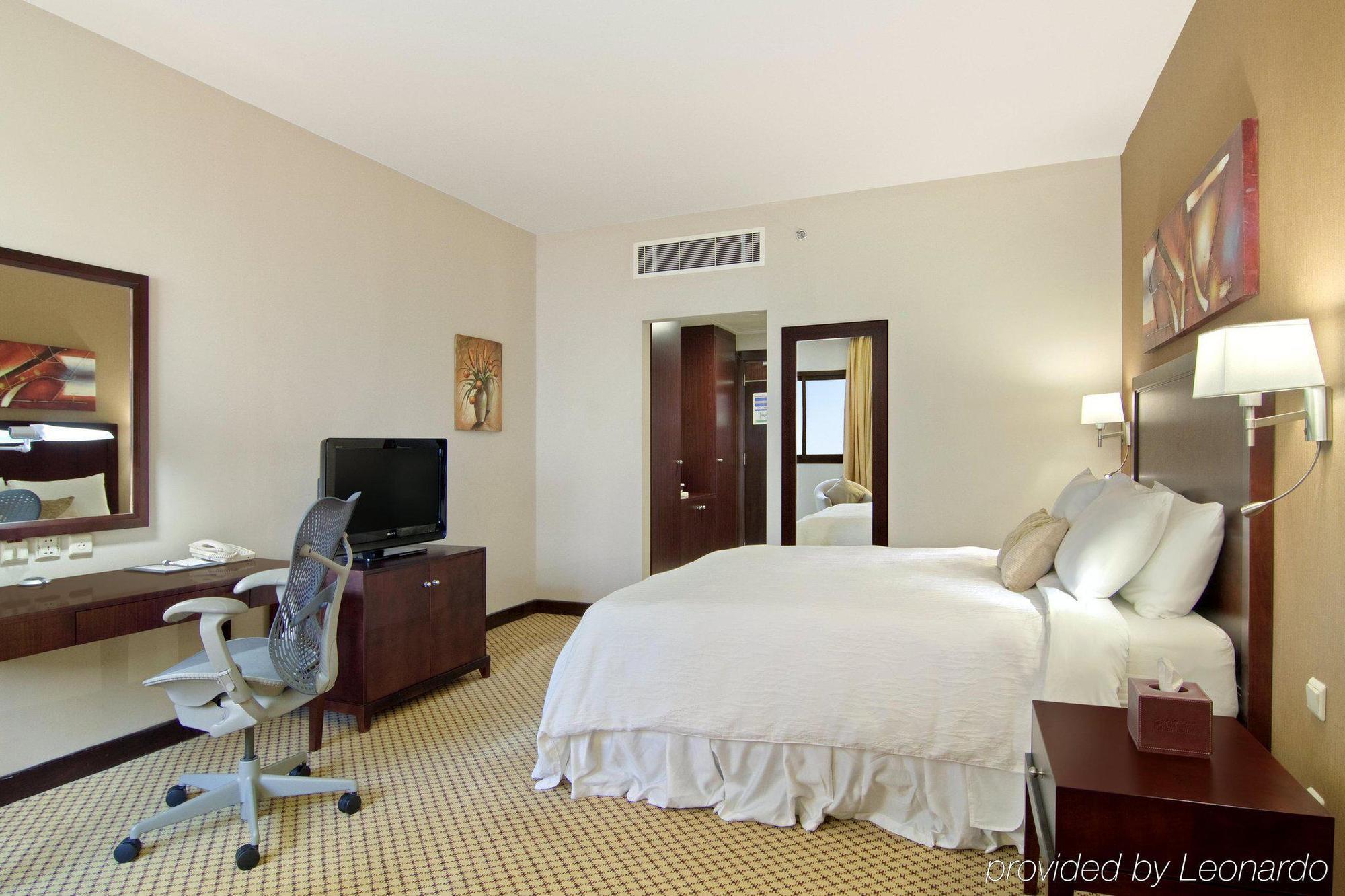 Hilton Garden Inn Riyadh Olaya Kamer foto