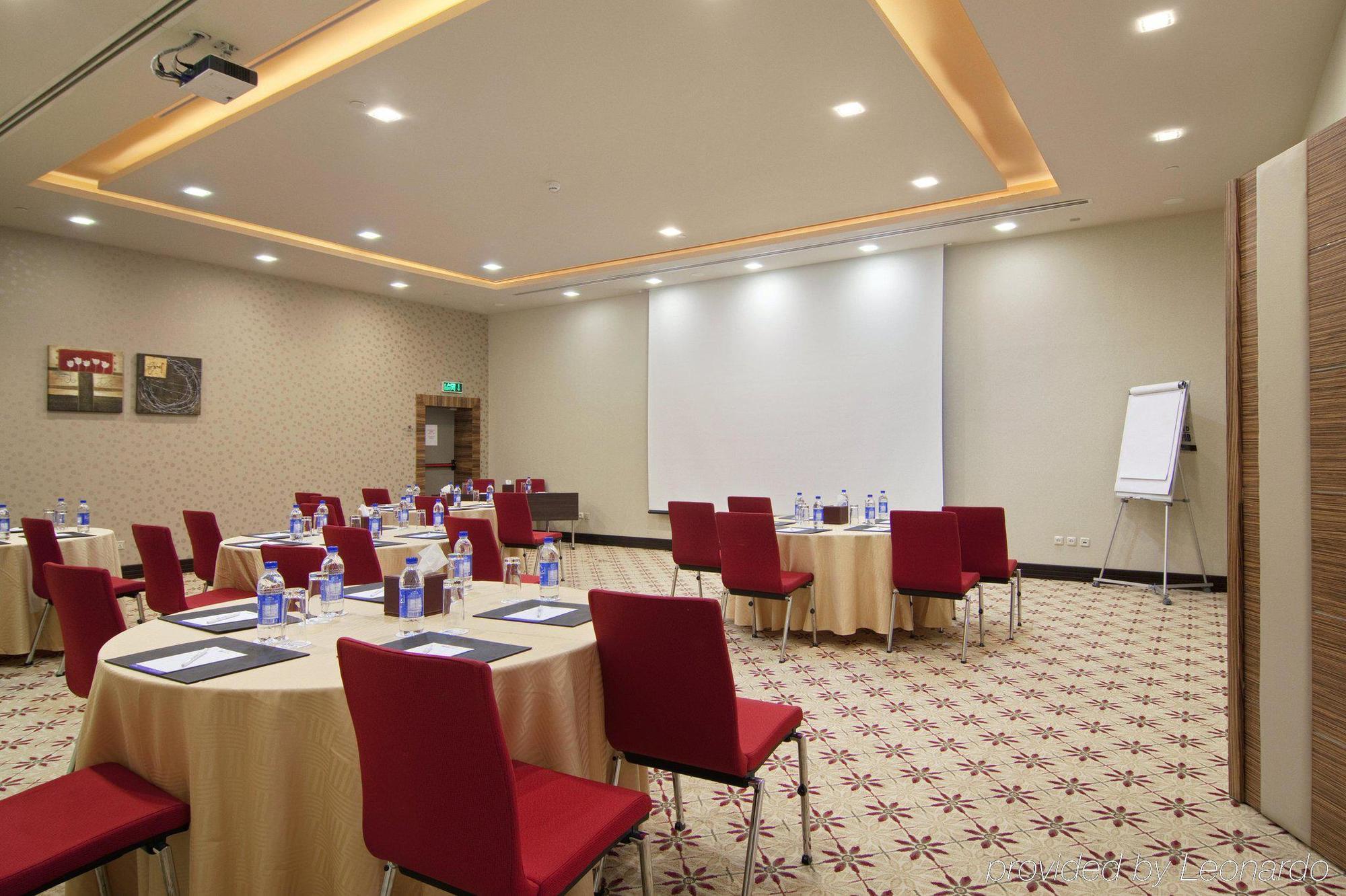 Hilton Garden Inn Riyadh Olaya Faciliteiten foto