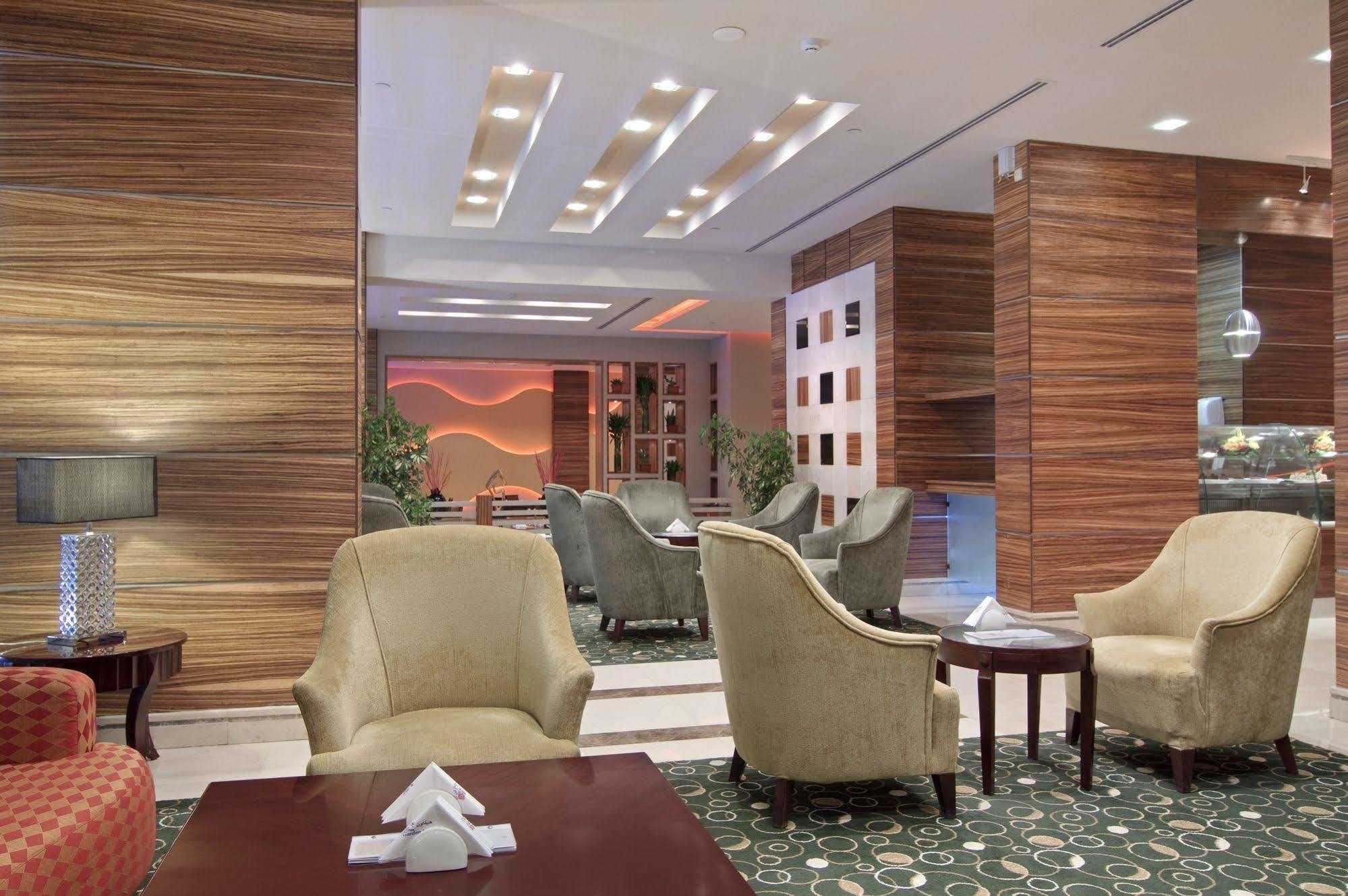 Hilton Garden Inn Riyadh Olaya Interieur foto